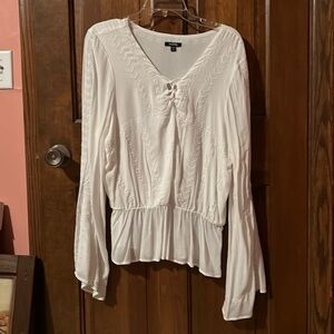 XOXO White Long Sleeve Ladies Top